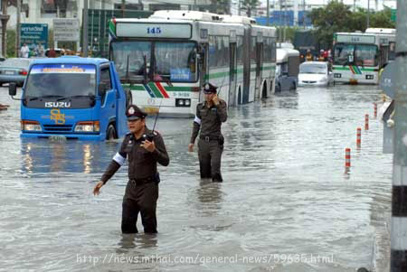 thai-flood-01