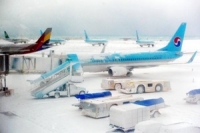 หิมะตกหนักโสมใต้สั่งปิดสนามบินเชจู 